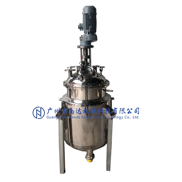 電加熱反應釜展示圖3 電加熱反應釜展示圖3